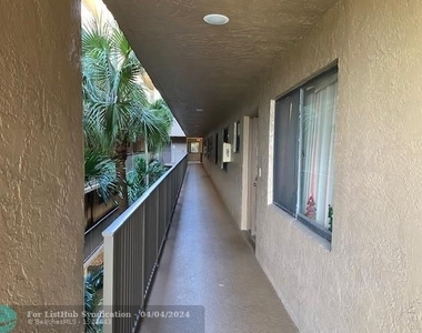 8020 Hampton Blvd - Photo Thumbnail 6