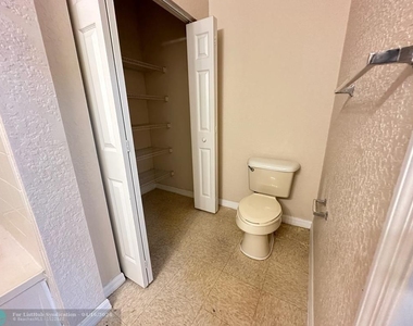 1805 Belmont Ln - Photo Thumbnail 9