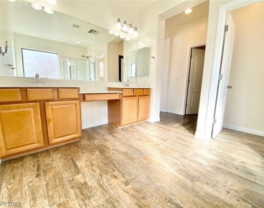 761 Crest Valley Place - Photo Thumbnail 33