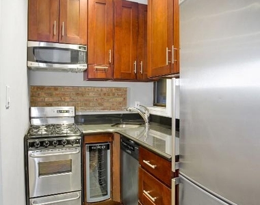 Copy of 206 East 83rd Street, Unit 1e - Photo Thumbnail 1