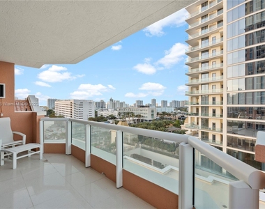 17875 Collins Ave - Photo Thumbnail 29