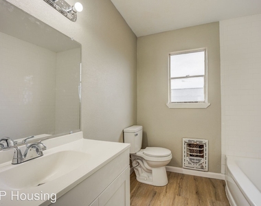 4923 South 34th Street - Photo Thumbnail 3