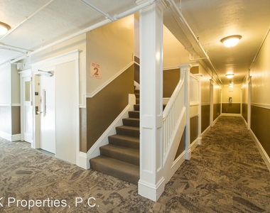 2109 Nw Irving Street #407 - Photo Thumbnail 3