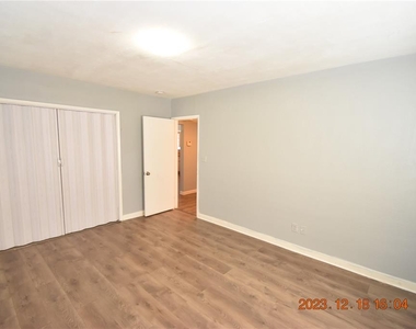 1365 Overlea Street - Photo Thumbnail 25