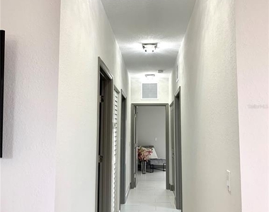 14235 Palm Street - Photo Thumbnail 3