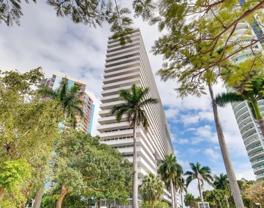 1627 Brickell Ave - Photo Thumbnail 14