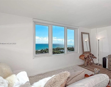 2301 Collins Ave - Photo Thumbnail 1