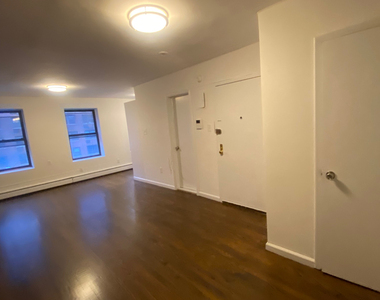 36th Street off Third Ave - Photo Thumbnail 1