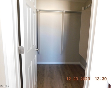 4416 Penguin Avenue - Photo Thumbnail 28