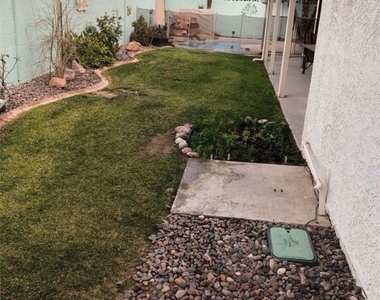 6432 W Mesa Vista Avenue - Photo Thumbnail 26