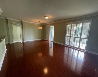 1402 Renaissance Way - Photo Thumbnail 9