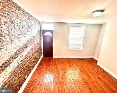 2629 E Dauphin Street - Photo Thumbnail 4