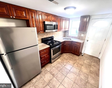 2629 E Dauphin Street - Photo Thumbnail 5