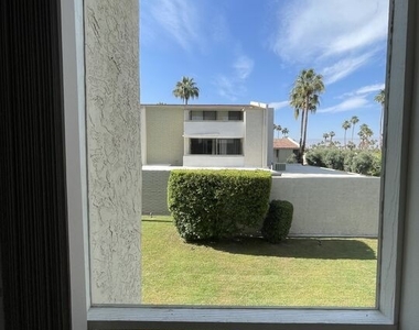 261 E La Verne Way - Photo Thumbnail 11