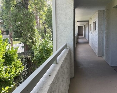 261 E La Verne Way - Photo Thumbnail 2