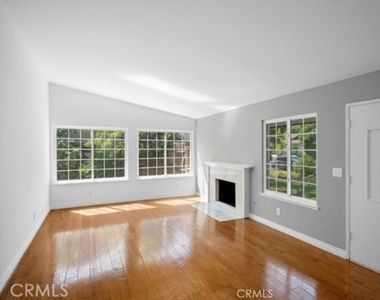 8332 Sedan Avenue - Photo Thumbnail 1