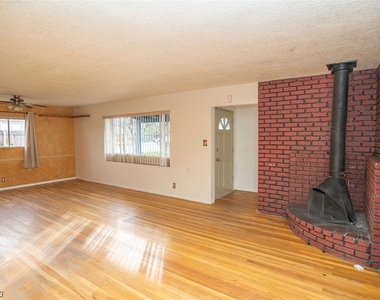 1307 Douglas Drive - Photo Thumbnail 1