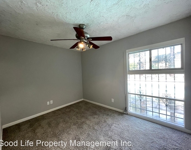 4606 Vandever Ave - Photo Thumbnail 13