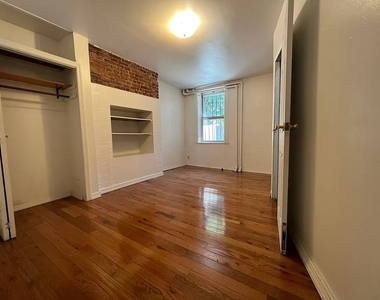 578 Greene Avenue - Photo Thumbnail 2