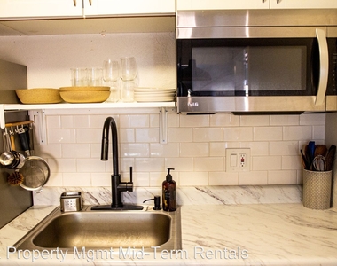 2636 Juniper Ave Apt 2 - Photo Thumbnail 11