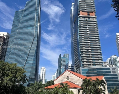 1541 Brickell Ave - Photo Thumbnail 1