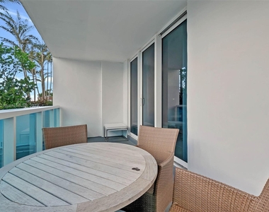 2301 Collins Ave - Photo Thumbnail 21