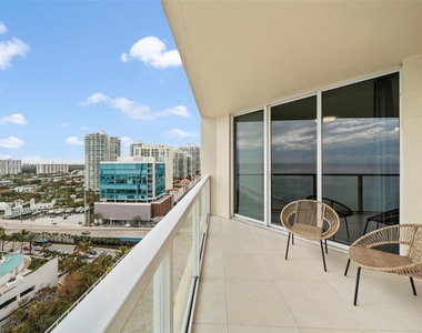 16699 Collins Ave - Photo Thumbnail 16