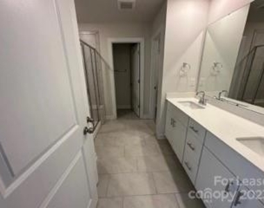 125 Johns Cardinal Drive - Photo Thumbnail 19