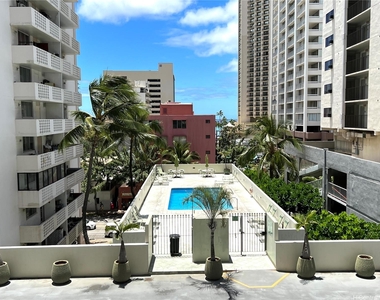 2440 Kuhio Avenue - Photo Thumbnail 4