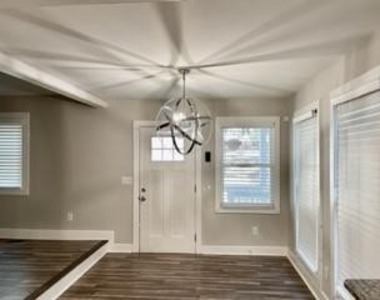 2542 Godfrey Drive Nw - Photo Thumbnail 14