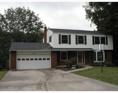 141 Meadowbrook Circle - Photo Thumbnail 0