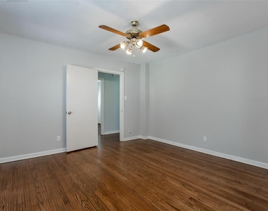 9342 San Fernando Way - Photo Thumbnail 10