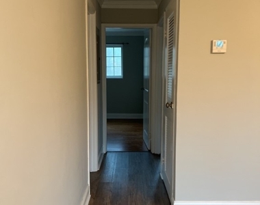 2018 S Milledge Avenue - Photo Thumbnail 2