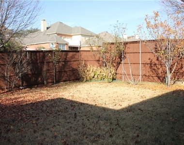 9705 Raven Lane - Photo Thumbnail 23