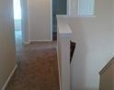 2810 Clear Creek Drive - Photo Thumbnail 12