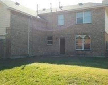 2810 Clear Creek Drive - Photo Thumbnail 1