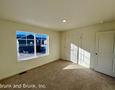 16293 Alpine Sorrel Dr - Photo Thumbnail 20