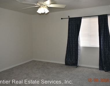 9113 Catalpa Avenue - Photo Thumbnail 14