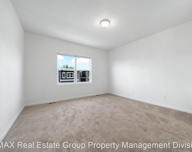 3547 E. Uintah St #101 - Photo Thumbnail 13