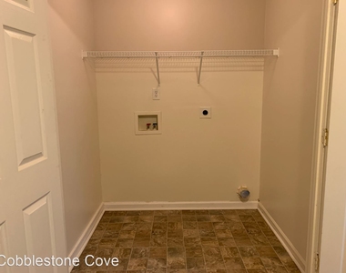 1635 Cobblestone Lane - Photo Thumbnail 13