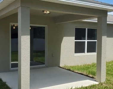 7485 Ibis Drive - Photo Thumbnail 4