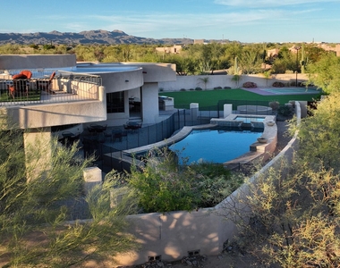 2759 W Desert Splendor Court - Photo Thumbnail 1