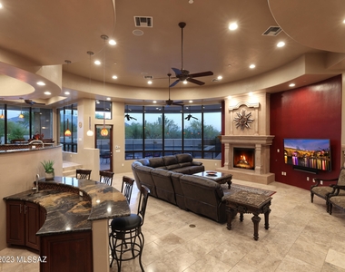 2759 W Desert Splendor Court - Photo Thumbnail 17