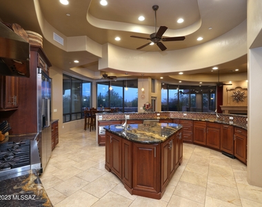 2759 W Desert Splendor Court - Photo Thumbnail 23