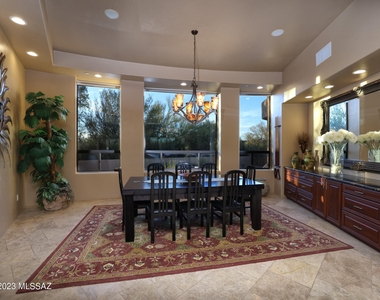 2759 W Desert Splendor Court - Photo Thumbnail 5