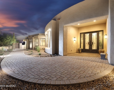 2759 W Desert Splendor Court - Photo Thumbnail 46