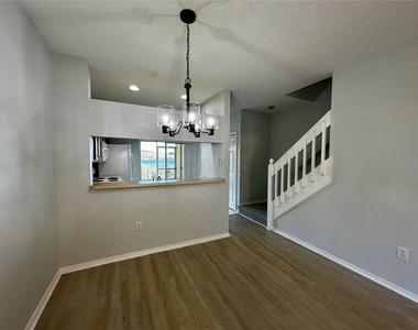 2504 Lake Woodberry Circle - Photo Thumbnail 6