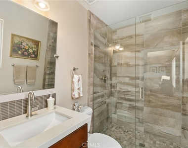 3266 Trumbull Street - Photo Thumbnail 20