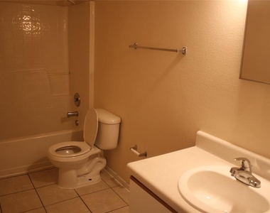 3120 Natoma Way - Photo Thumbnail 16