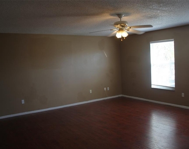 3120 Natoma Way - Photo Thumbnail 12